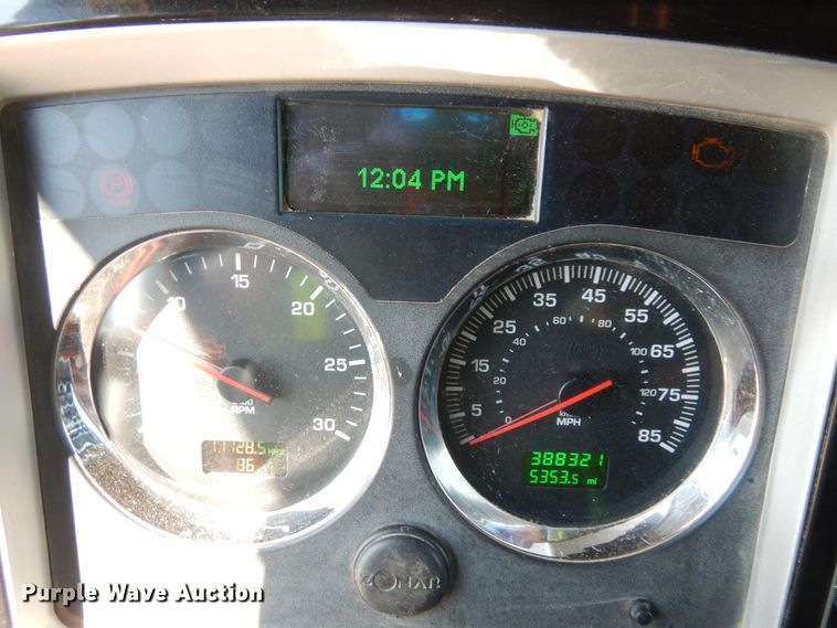 image for item DH7290 2014 Kenworth T800  semi truck