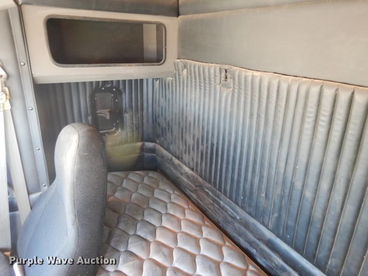 image for item DH7290 2014 Kenworth T800  semi truck