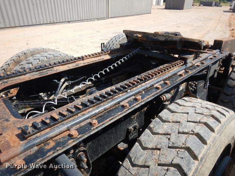 image for item DH7290 2014 Kenworth T800  semi truck