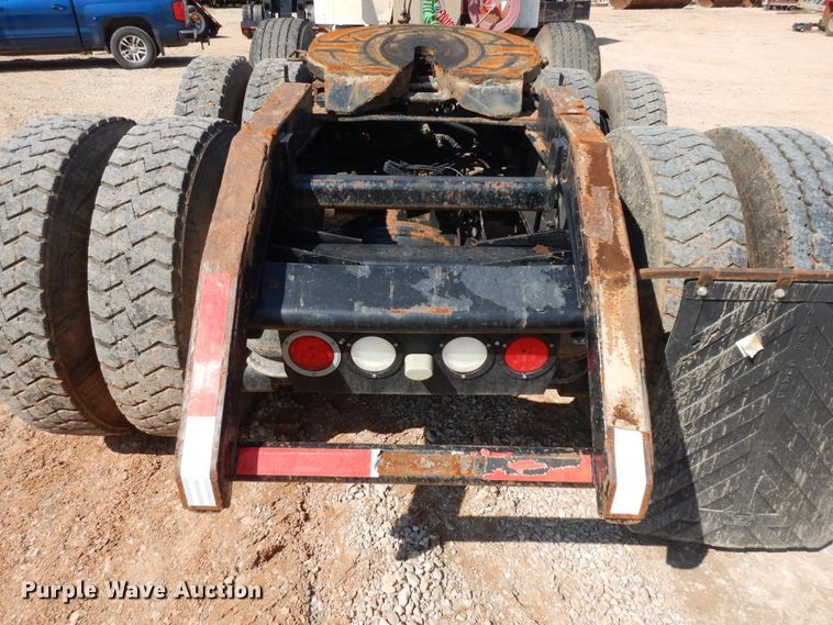 image for item DH7290 2014 Kenworth T800  semi truck