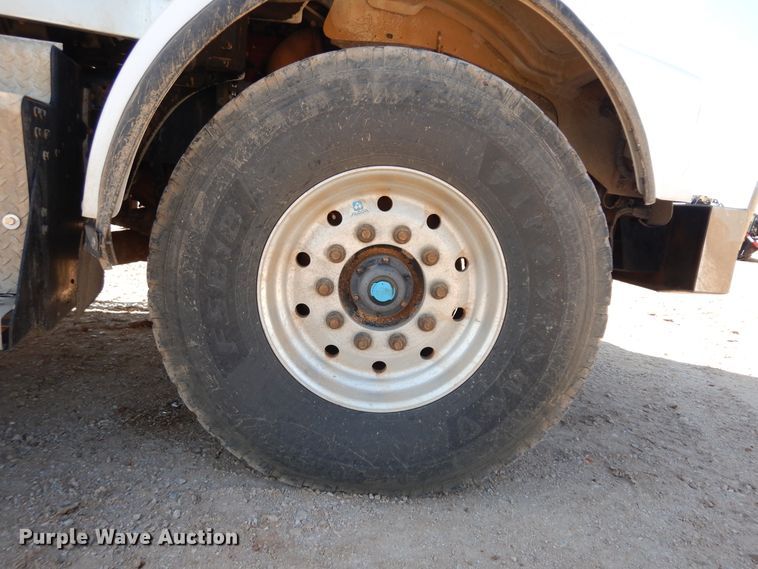 image for item DH7290 2014 Kenworth T800  semi truck