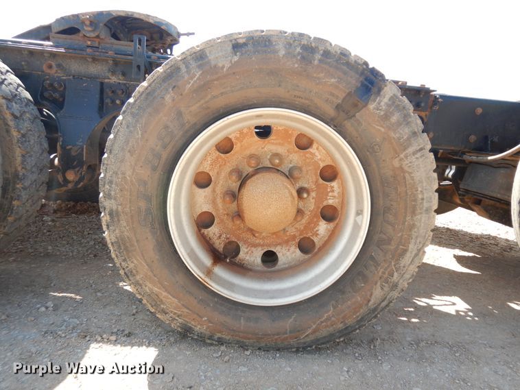 image for item DH7290 2014 Kenworth T800  semi truck