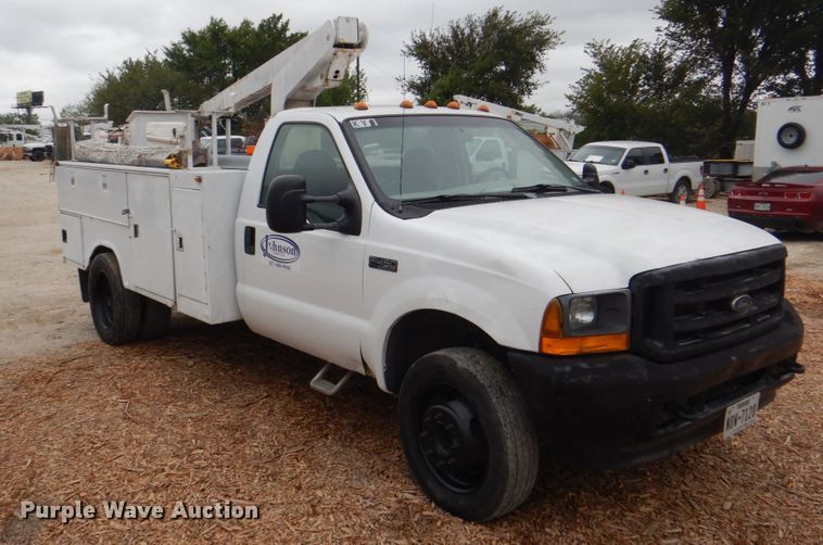 image for item DH7297 2001 Ford F450 Super Duty  bucket truck