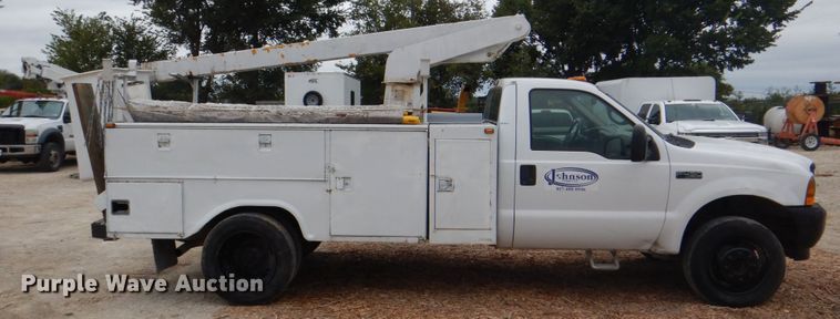 image for item DH7297 2001 Ford F450 Super Duty  bucket truck