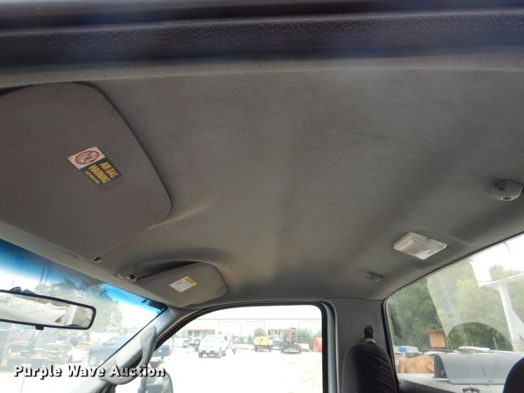 image for item DH7297 2001 Ford F450 Super Duty  bucket truck