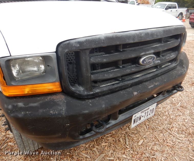 image for item DH7297 2001 Ford F450 Super Duty  bucket truck