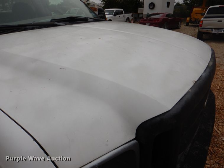 image for item DH7297 2001 Ford F450 Super Duty  bucket truck