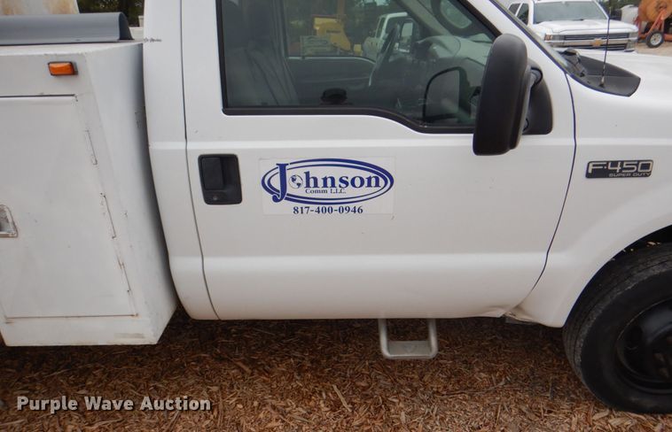 image for item DH7297 2001 Ford F450 Super Duty  bucket truck