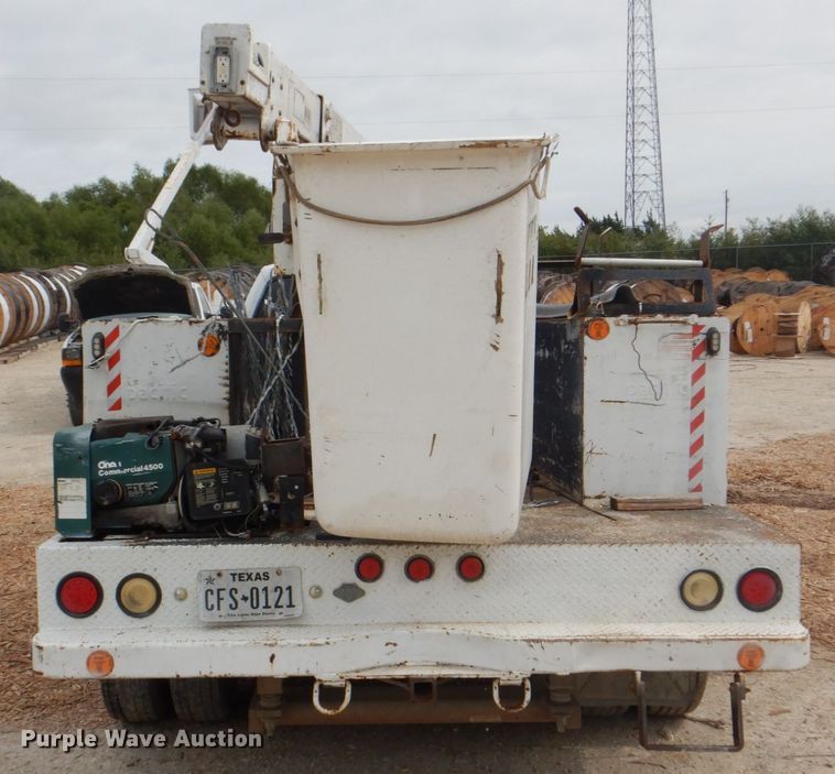 image for item DH7298 1999 Ford F450 Super Duty  bucket truck