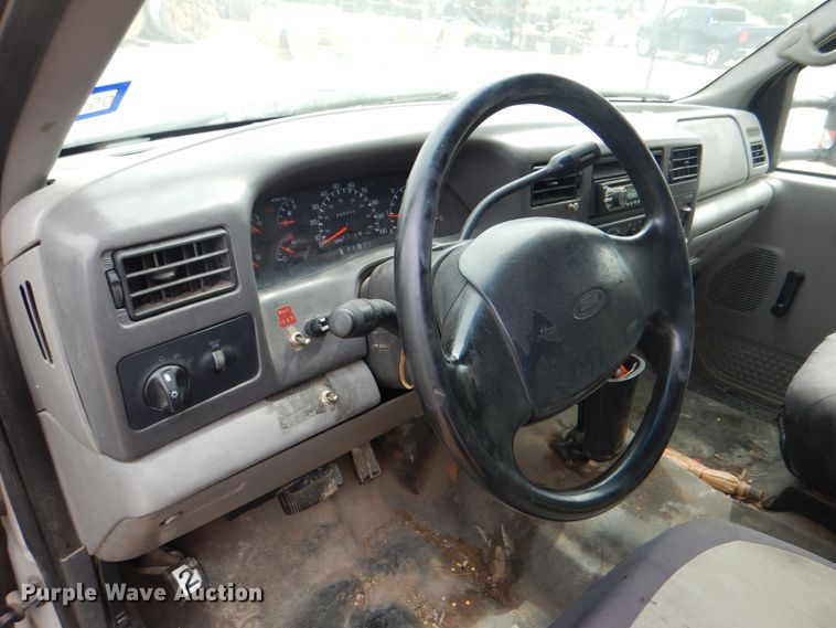 image for item DH7298 1999 Ford F450 Super Duty  bucket truck