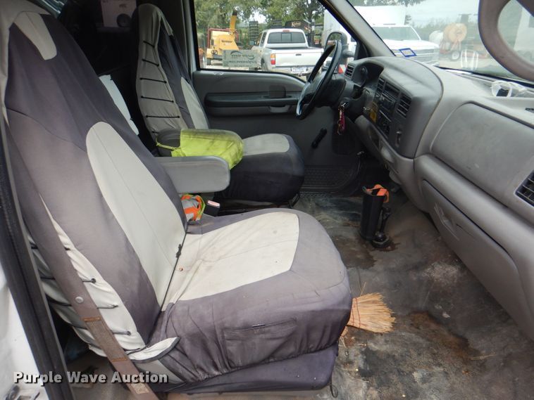 image for item DH7298 1999 Ford F450 Super Duty  bucket truck