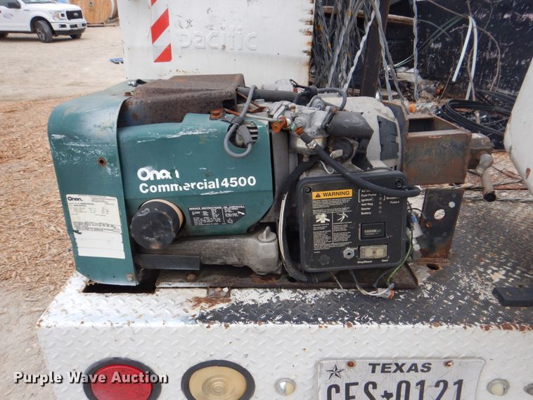 image for item DH7298 1999 Ford F450 Super Duty  bucket truck