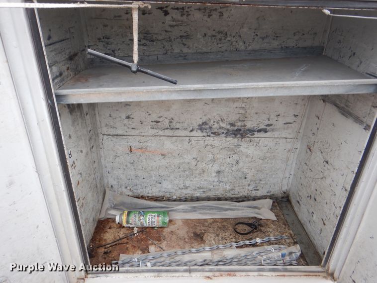 image for item DH7298 1999 Ford F450 Super Duty  bucket truck