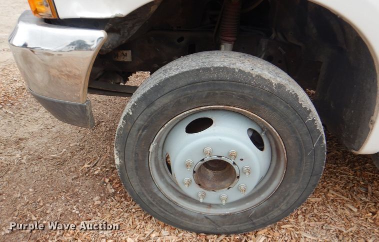 image for item DH7298 1999 Ford F450 Super Duty  bucket truck