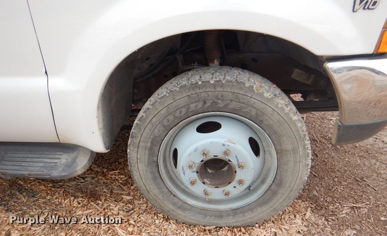 image for item DH7298 1999 Ford F450 Super Duty  bucket truck