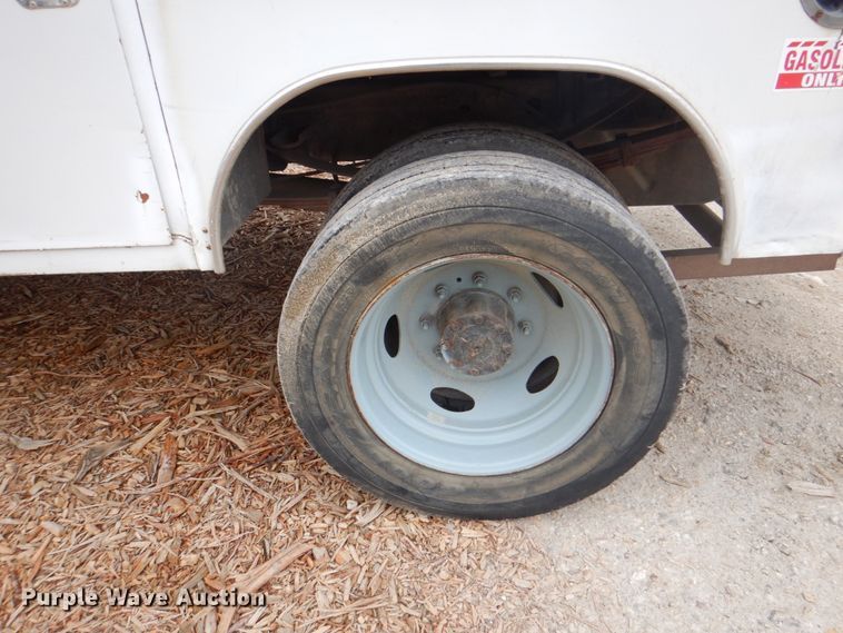 image for item DH7298 1999 Ford F450 Super Duty  bucket truck