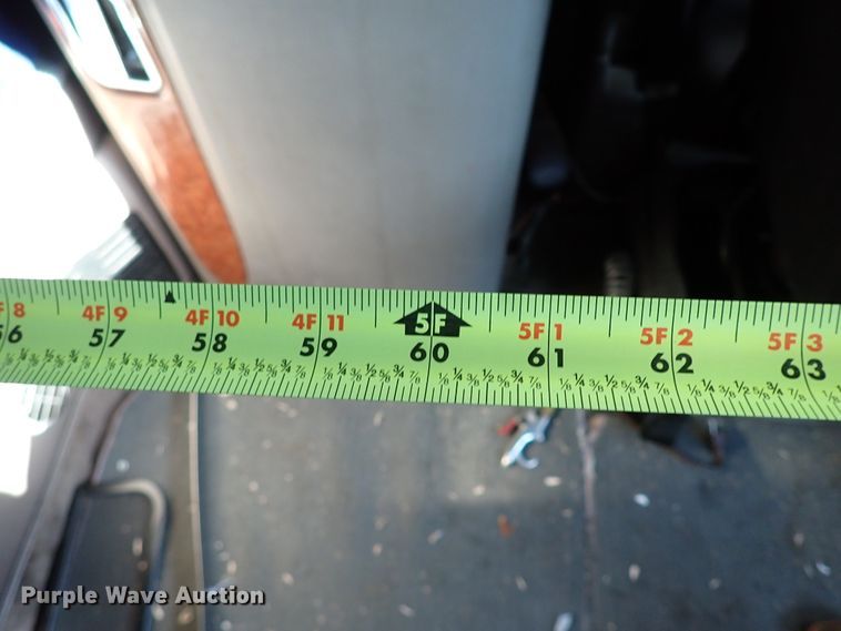 image for item DI5773 2004 Peterbilt 387  semi truck