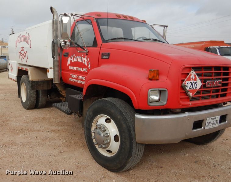 image for item DJ8875 2000 GMC C7500  fuel truck