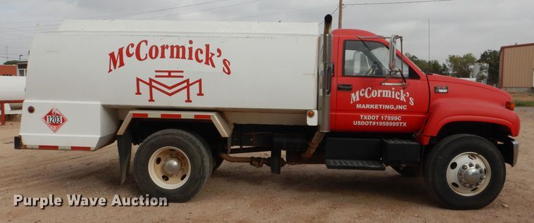 image for item DJ8875 2000 GMC C7500  fuel truck
