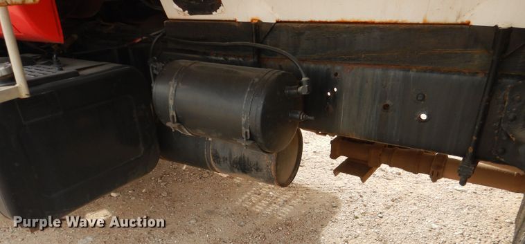 image for item DJ8875 2000 GMC C7500  fuel truck