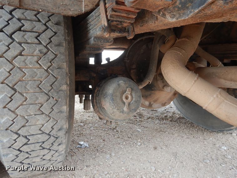 image for item DJ8875 2000 GMC C7500  fuel truck