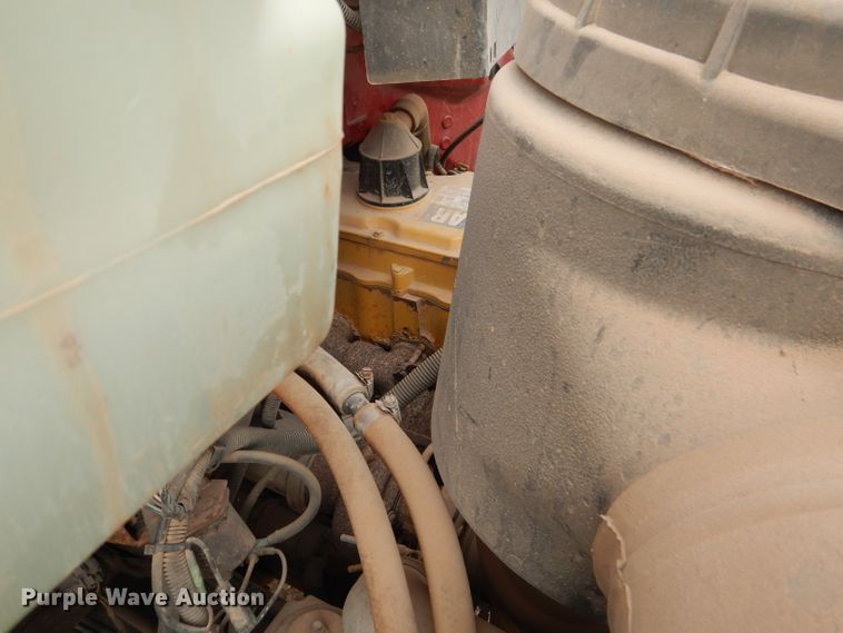 image for item DJ8875 2000 GMC C7500  fuel truck