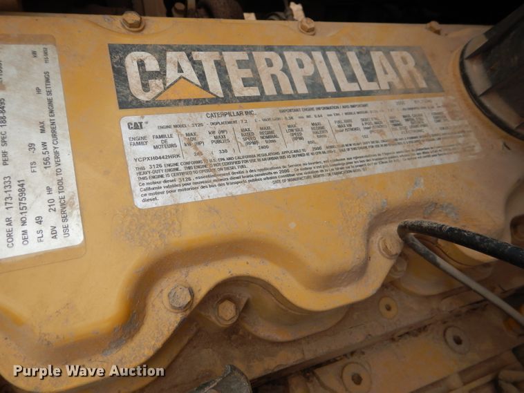 image for item DJ8875 2000 GMC C7500  fuel truck