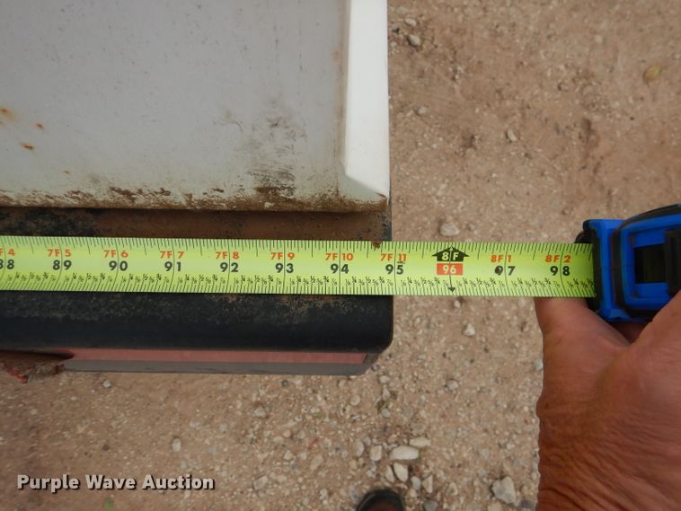 image for item DJ8875 2000 GMC C7500  fuel truck