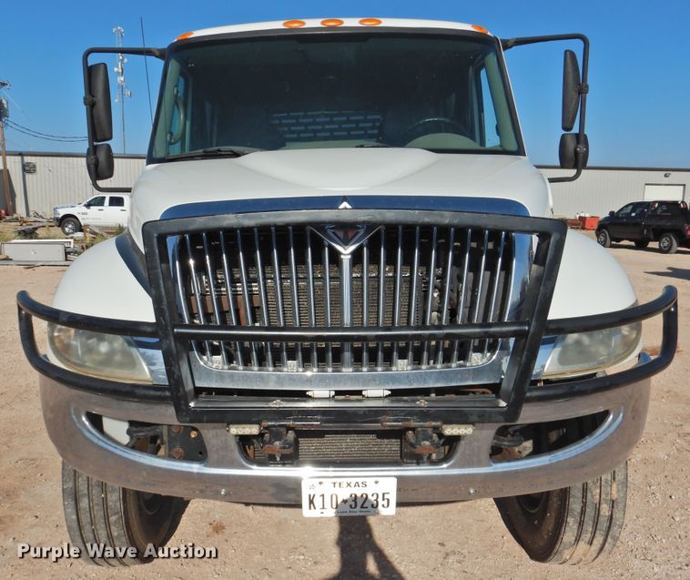 image for item DK2443 2010 International 4300  utility / service truck