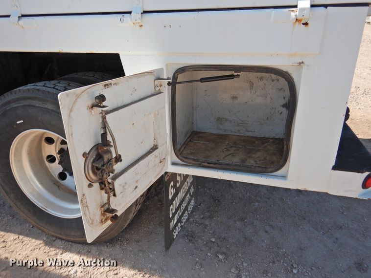 image for item DK2443 2010 International 4300  utility / service truck