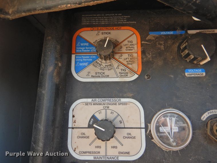 image for item DK2443 2010 International 4300  utility / service truck