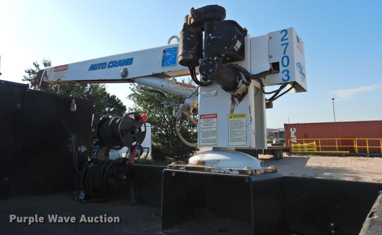 image for item DK2443 2010 International 4300  utility / service truck