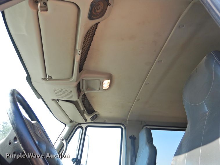 image for item DK2443 2010 International 4300  utility / service truck