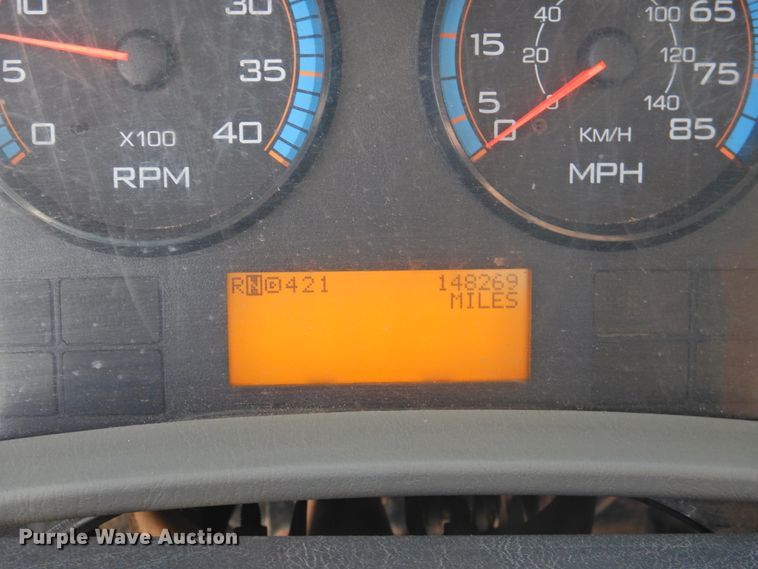 image for item DK2443 2010 International 4300  utility / service truck