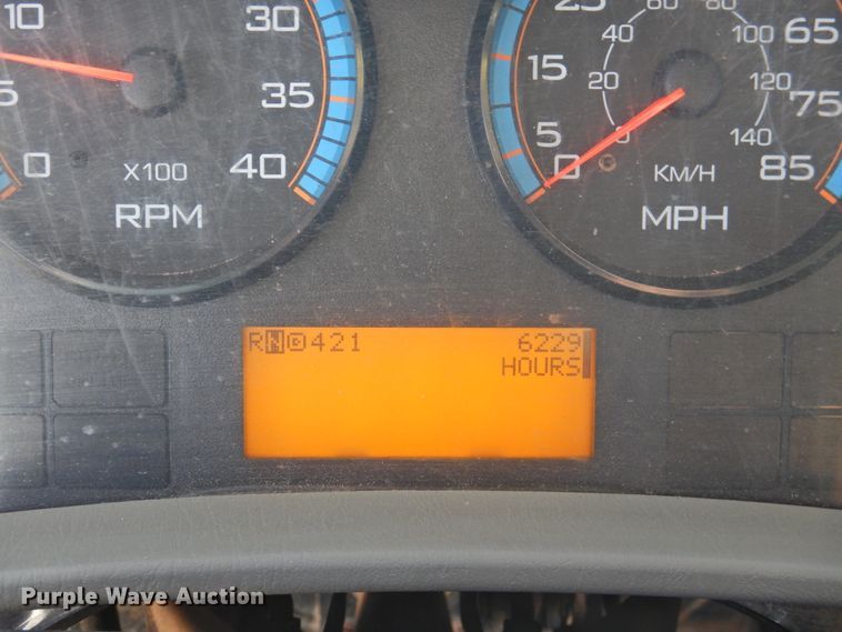 image for item DK2443 2010 International 4300  utility / service truck