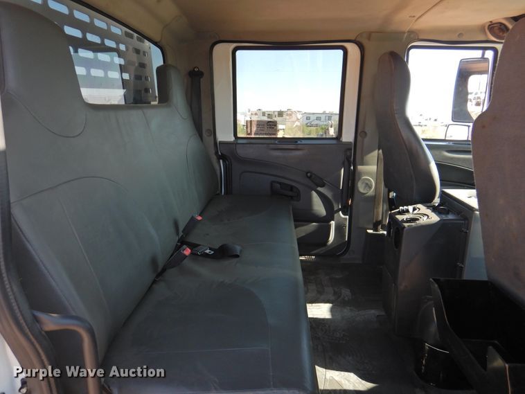 image for item DK2443 2010 International 4300  utility / service truck