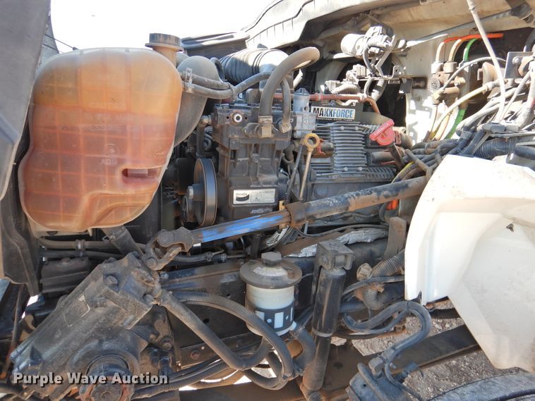 image for item DK2443 2010 International 4300  utility / service truck