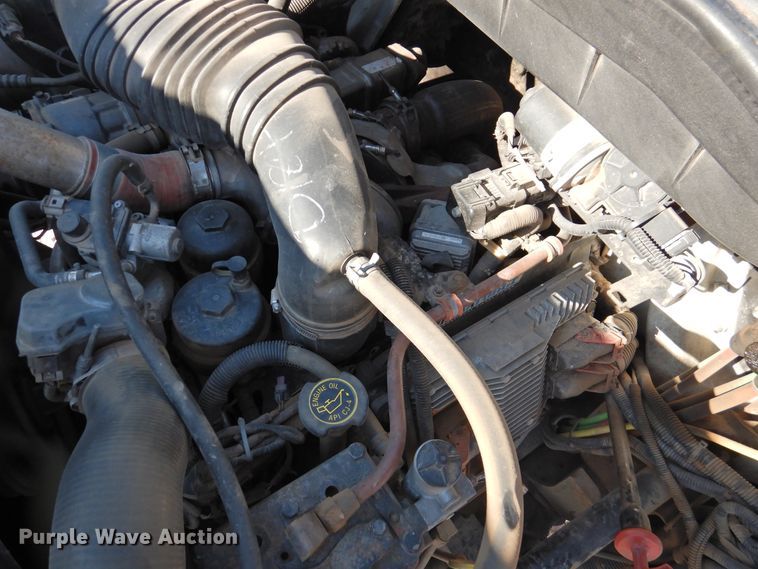 image for item DK2443 2010 International 4300  utility / service truck