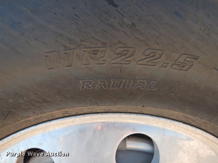 image for item DK2443 2010 International 4300  utility / service truck