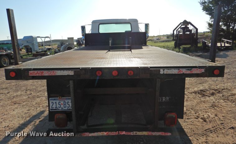 image for item DK2444 1998 International 4700  flatbed truck
