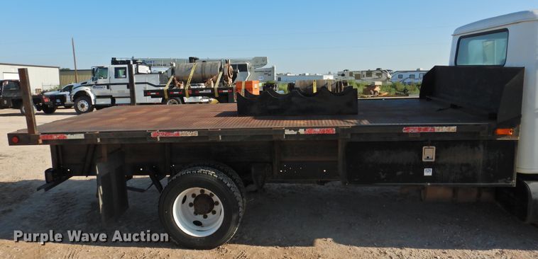 image for item DK2444 1998 International 4700  flatbed truck