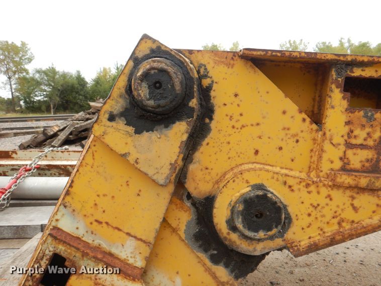 image for item DL0189 1985 Load King  low boy equipment trailer