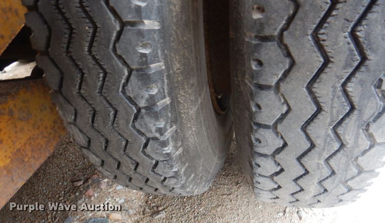 image for item DL0189 1985 Load King  low boy equipment trailer