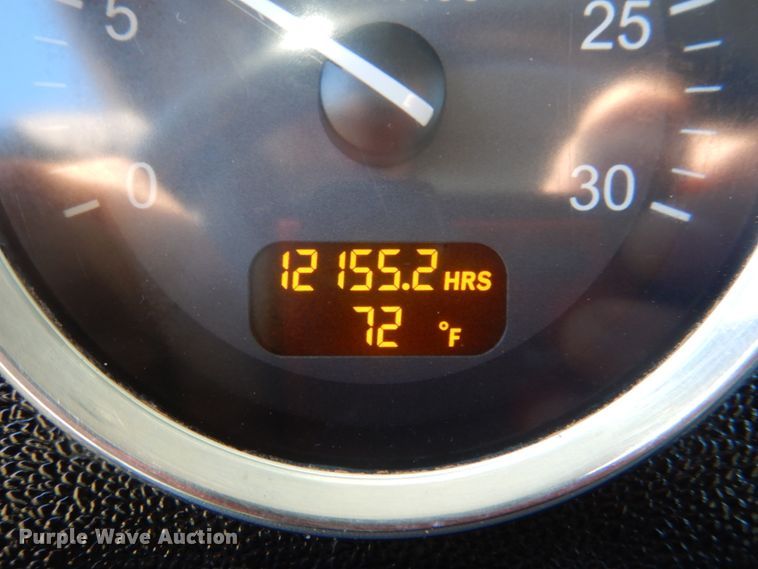 image for item DL0546 2015 Peterbilt 389  semi truck