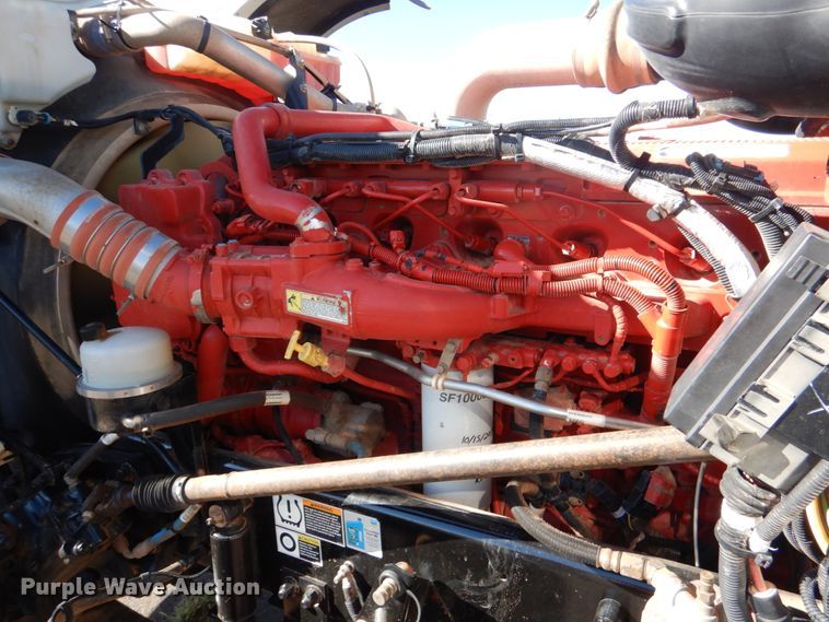 image for item DL0546 2015 Peterbilt 389  semi truck