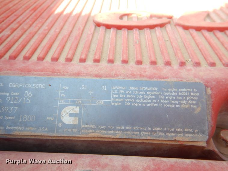 image for item DL0546 2015 Peterbilt 389  semi truck