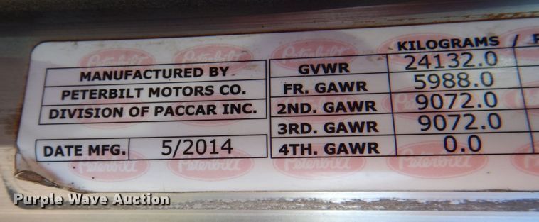 image for item DL0546 2015 Peterbilt 389  semi truck