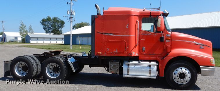 image for item DL6255 2006 International Eagle 9200i  semi truck