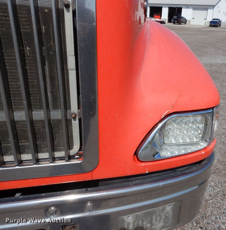 image for item DL6255 2006 International Eagle 9200i  semi truck