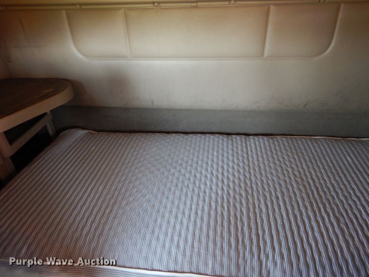 image for item DL6255 2006 International Eagle 9200i  semi truck